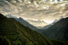 The Great Himalayas - Thamserku to the left, Everest in the centre, Ama Dablam to the right of the frame.